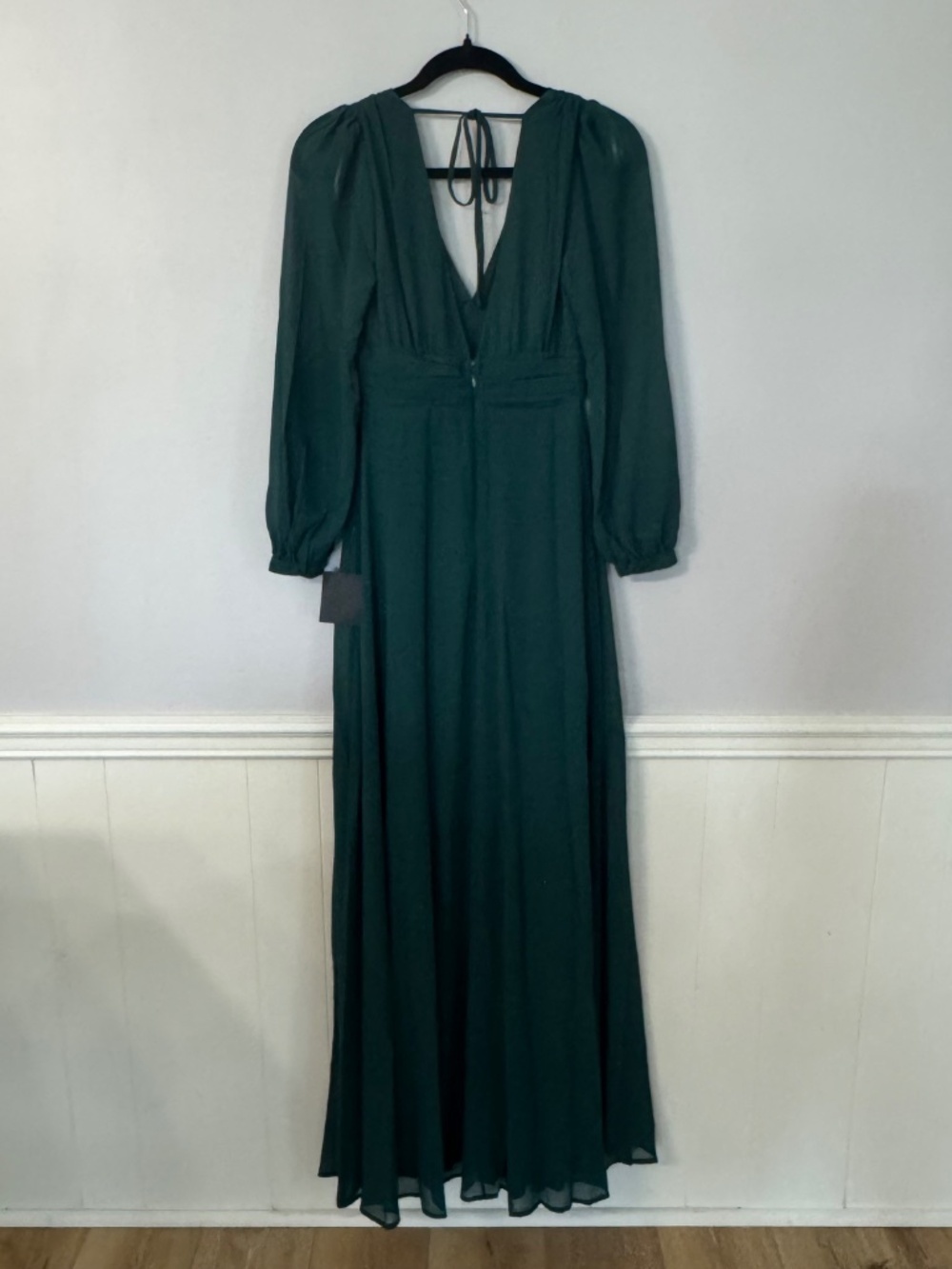 Lulus Women's Deep Green Long Sheer Sleeve V-Neck Peep Leg Maxi Dress Sz XS NWT - Picture 12 of 12